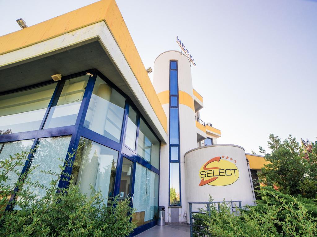 Hotel Select Atessa Exterior photo