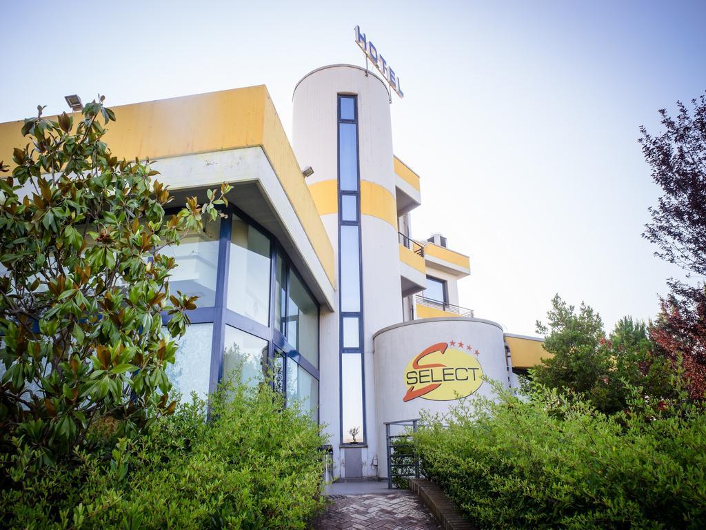 Hotel Select Atessa Exterior photo